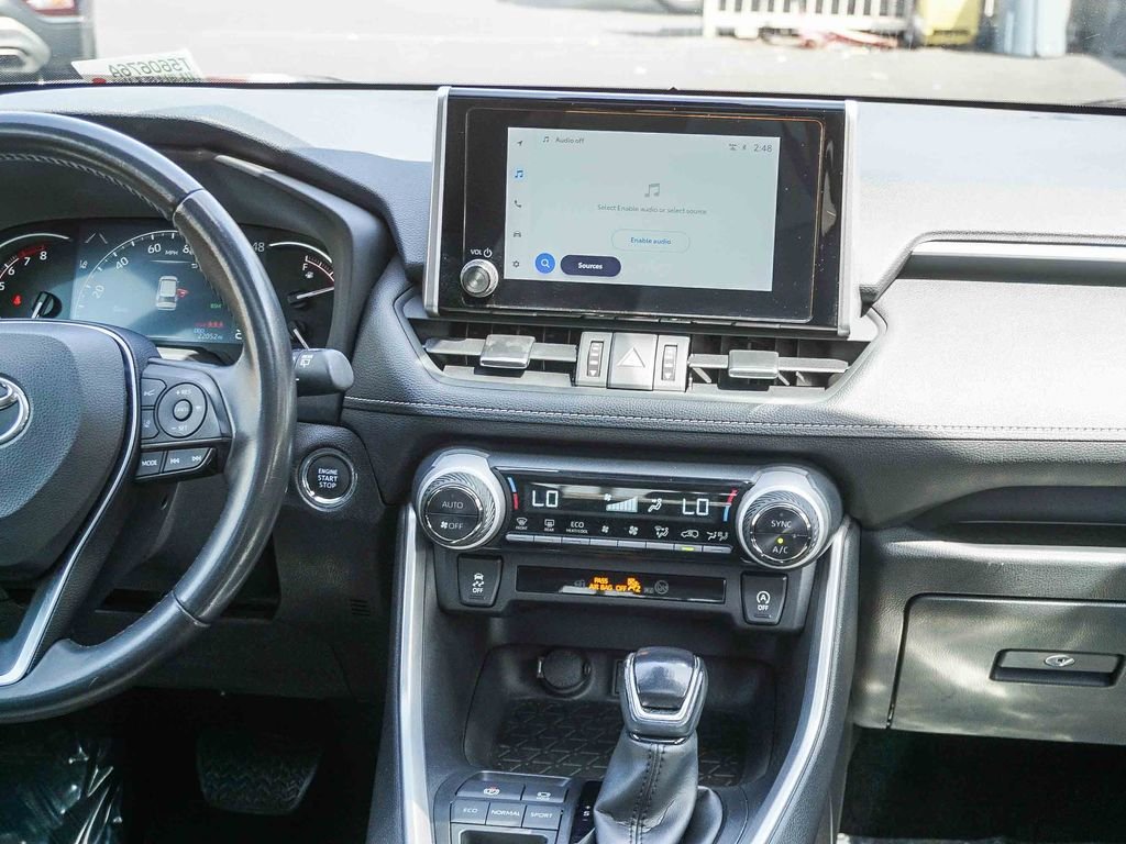 Used 2023  Toyota XLE Premium image 15
