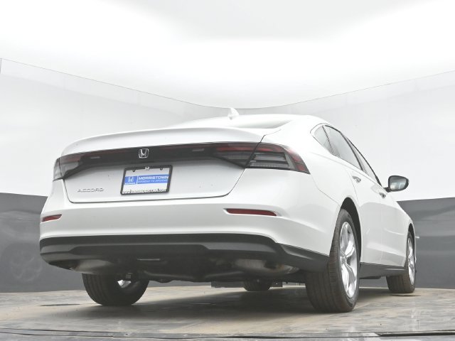 New 2026 Platinum White Pearl Honda LX image 36