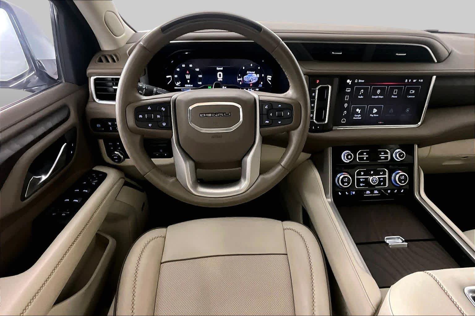 Used 2023 White Frost Tricoat GMC Denali image 6