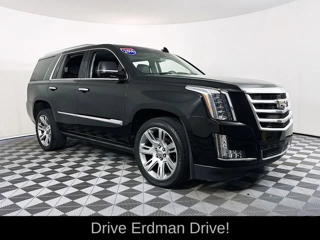 2016 Cadillac Escalade 2WD Premium's photo