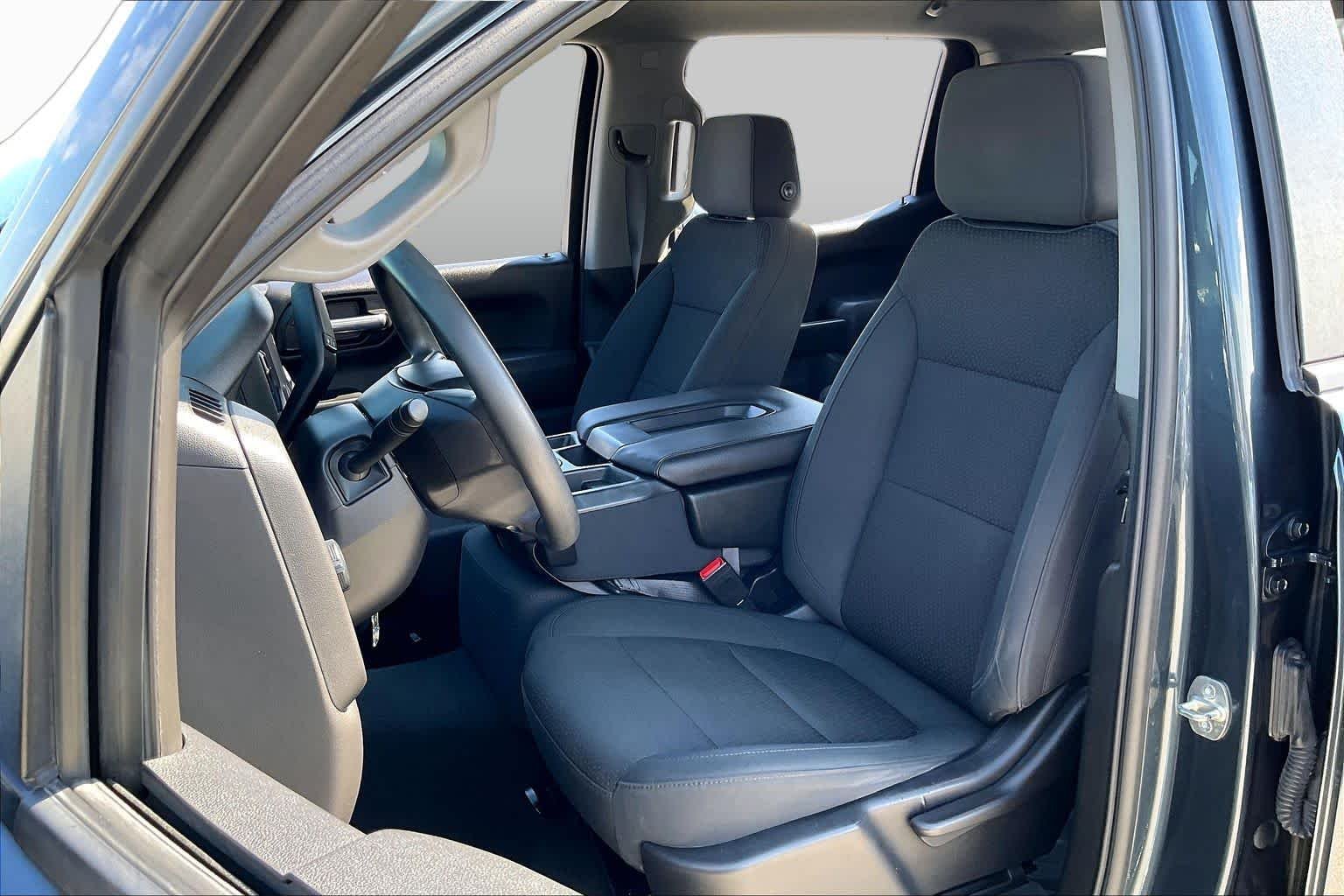Used 2021 SHADOW GRAY METALLIC Chevrolet Custom image 8
