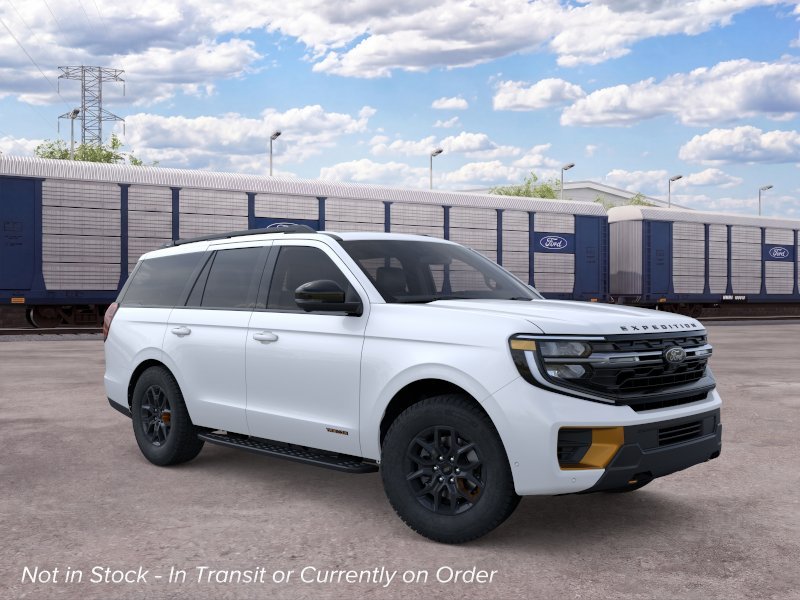 New 2026 Star White Metallic Tri-Coat Ford Tremor® image 7