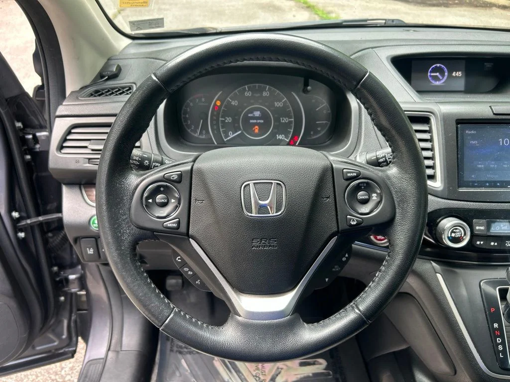 Used 2015  Honda Touring image 20