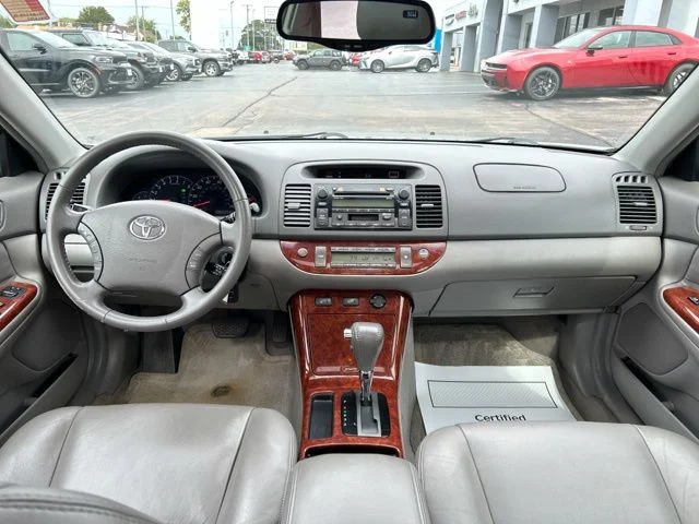 Used 2005 Phantom Gray Pearl Toyota XLE image 23