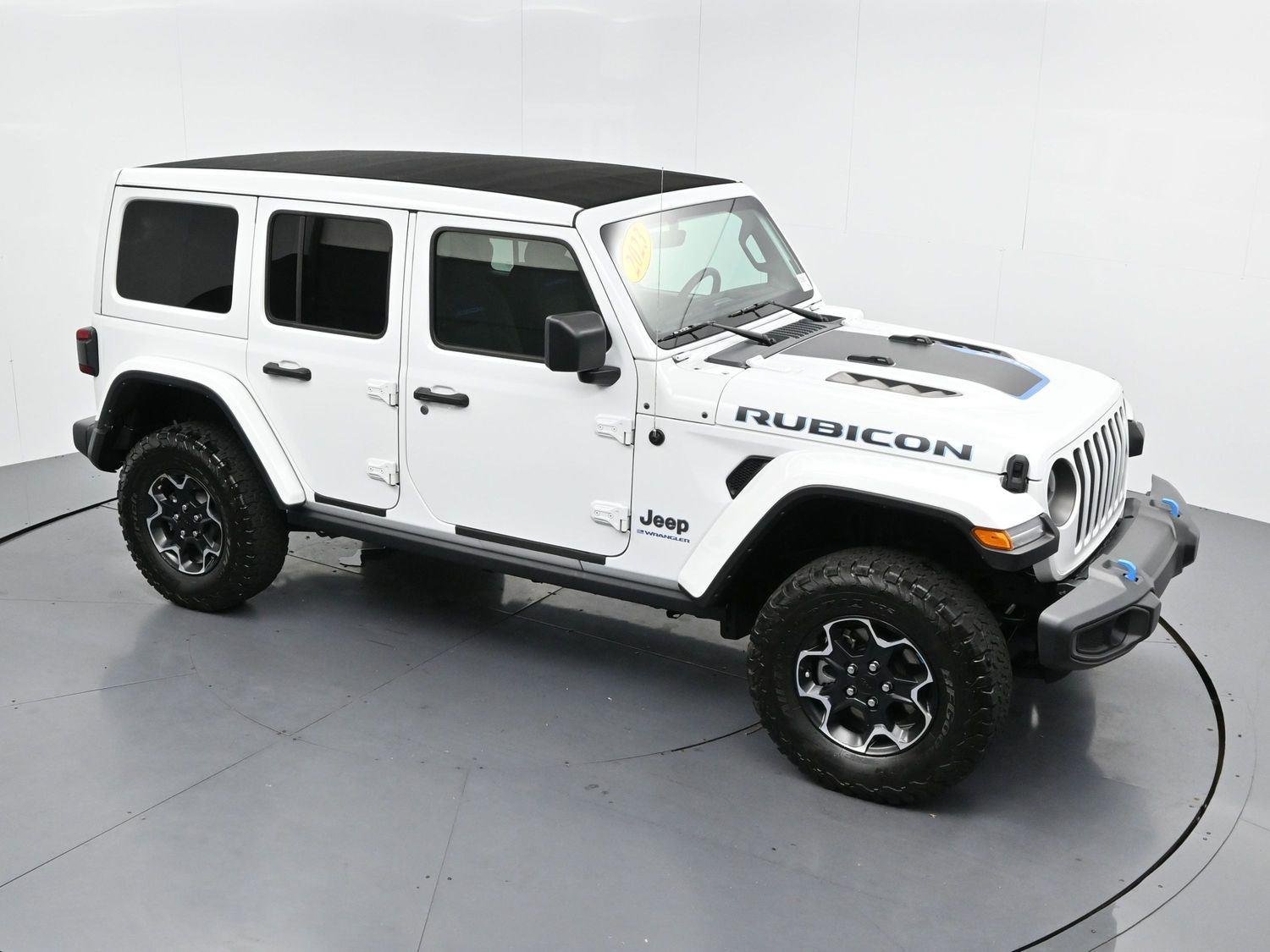 Used 2023 Bright White Clearcoat Jeep Rubicon image 40