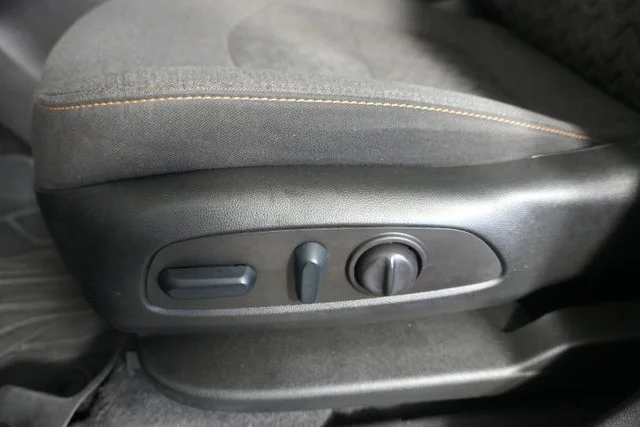 Used 2022 Blue Glow Metallic Chevrolet LT image 23