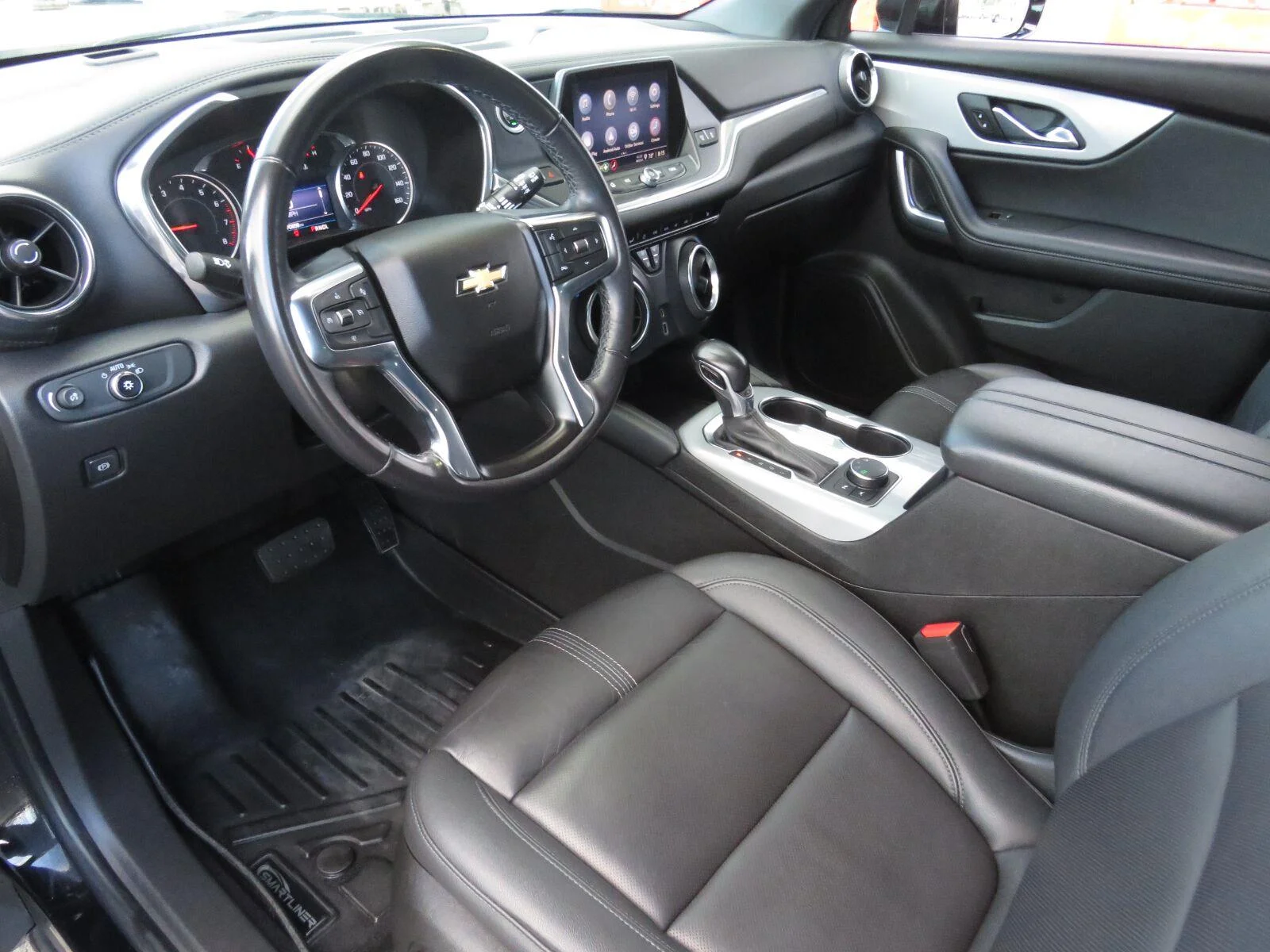 Used 2022 BLACK Chevrolet LT image 19