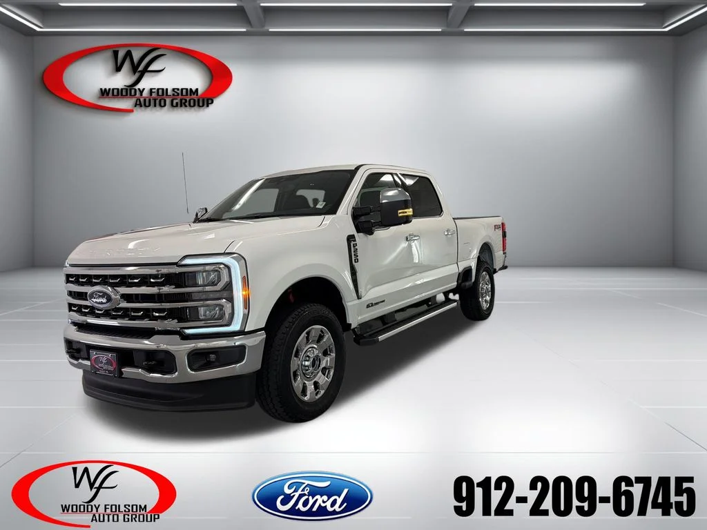New 2026 Star White Metallic Tri-Coat Ford F-250® Lariat® image 1