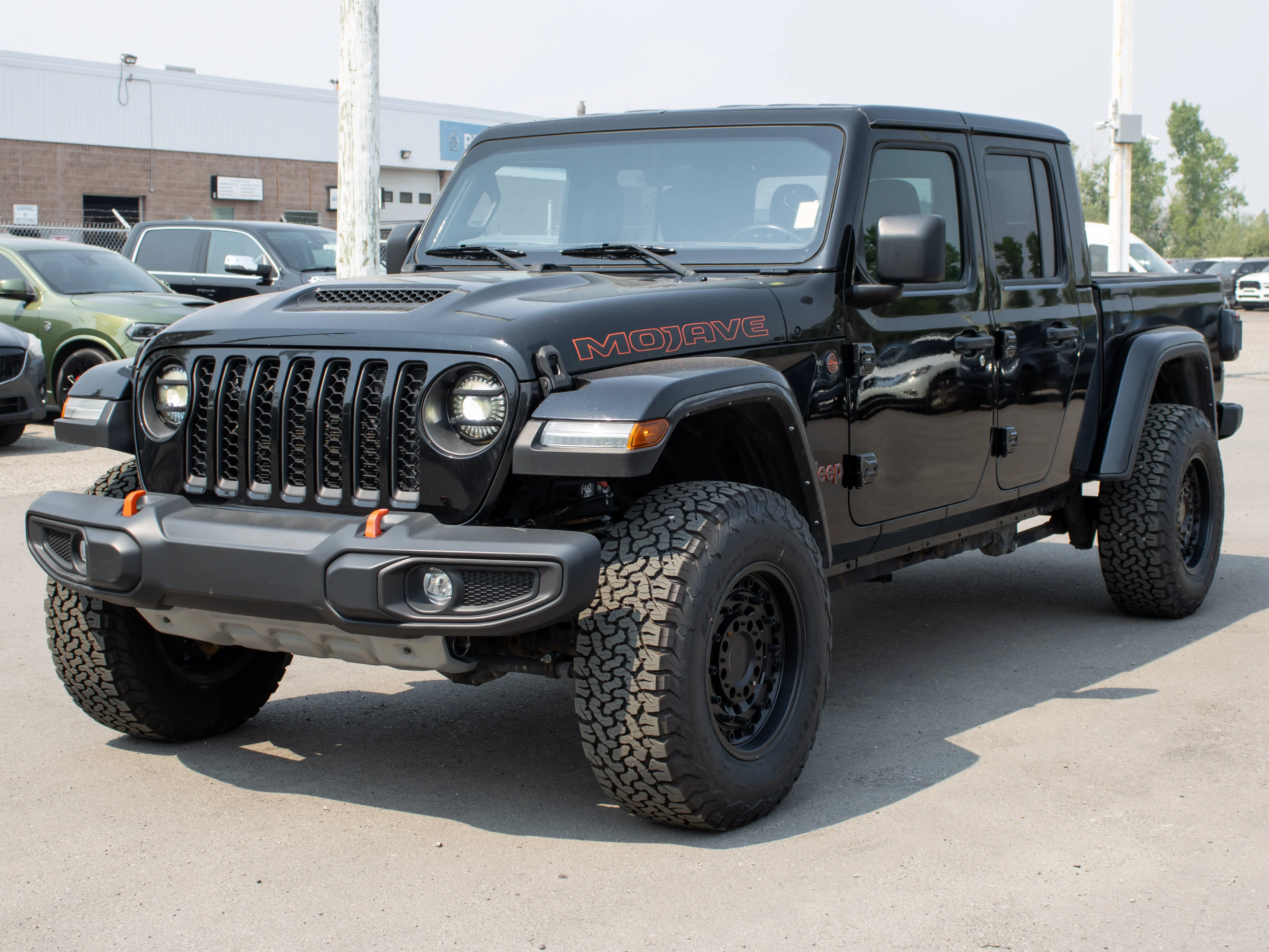 Certified Used 2021 Black Jeep Mojave * No Accidents | Heated Seats | LED Light Bar | V6 | Trailer Tow | FOX Suspension image 14