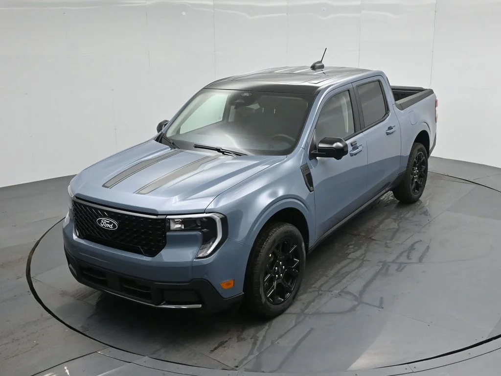 New 2026 Azure Gray Metallic Tri-Coat Ford Lariat image 36