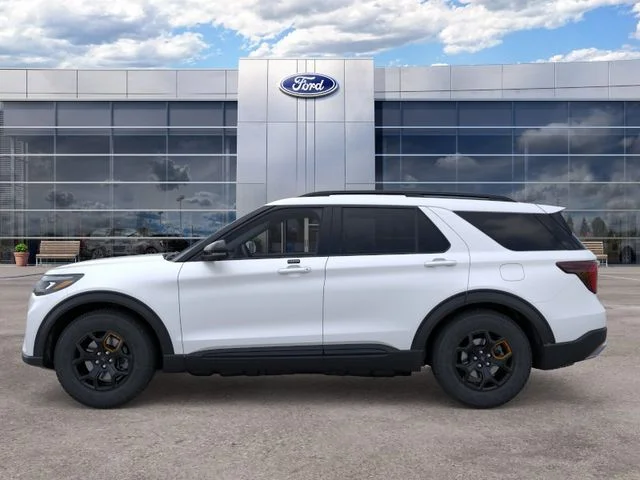 New 2026 White Metallic Ford Tremor image 3
