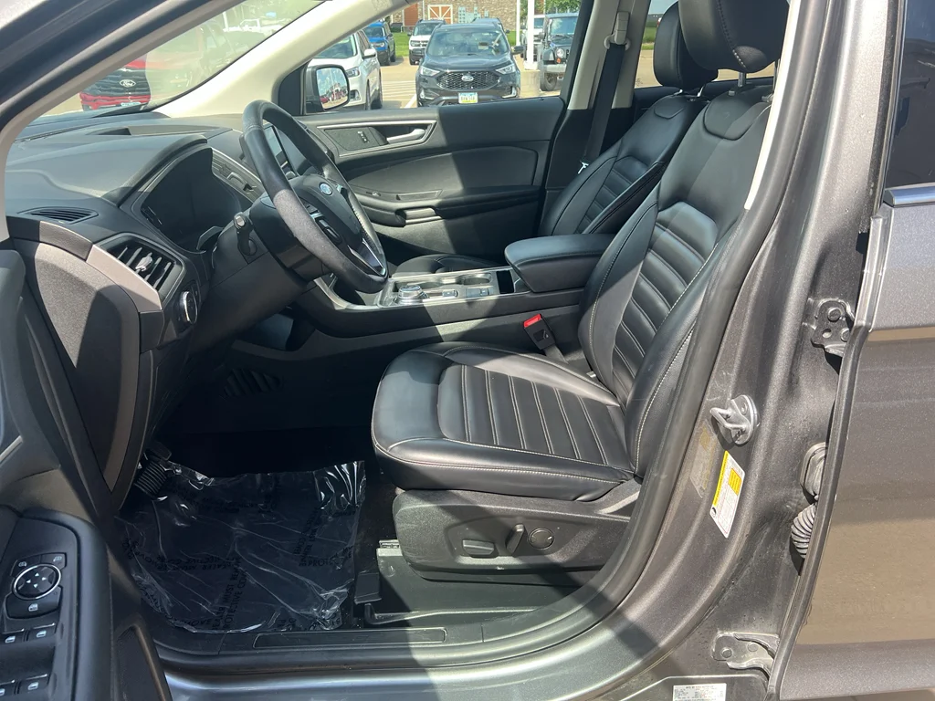 Used 2024 Carbonized Gray Metallic Ford SEL image 12