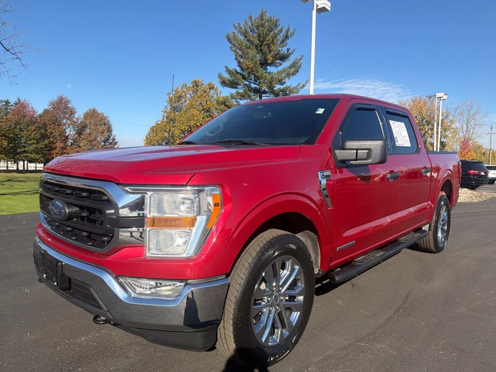 Used 2022 Red Ford XLT image 2