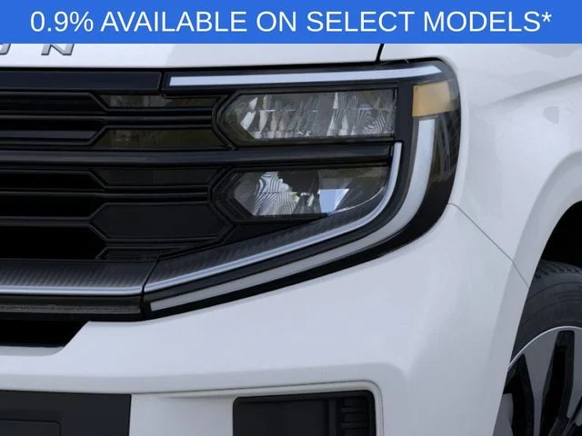 New 2026 Star White Metallic Tri-Coat Ford MAX Platinum® image 18
