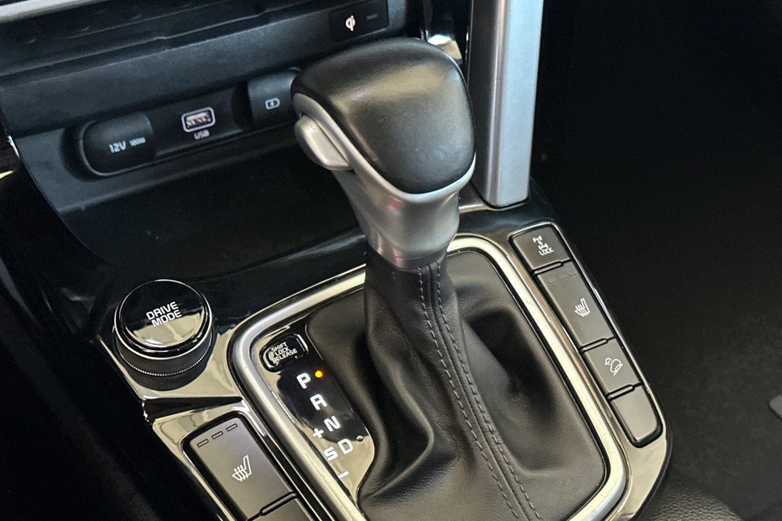 Used 2021 Gray Kia SX image 23