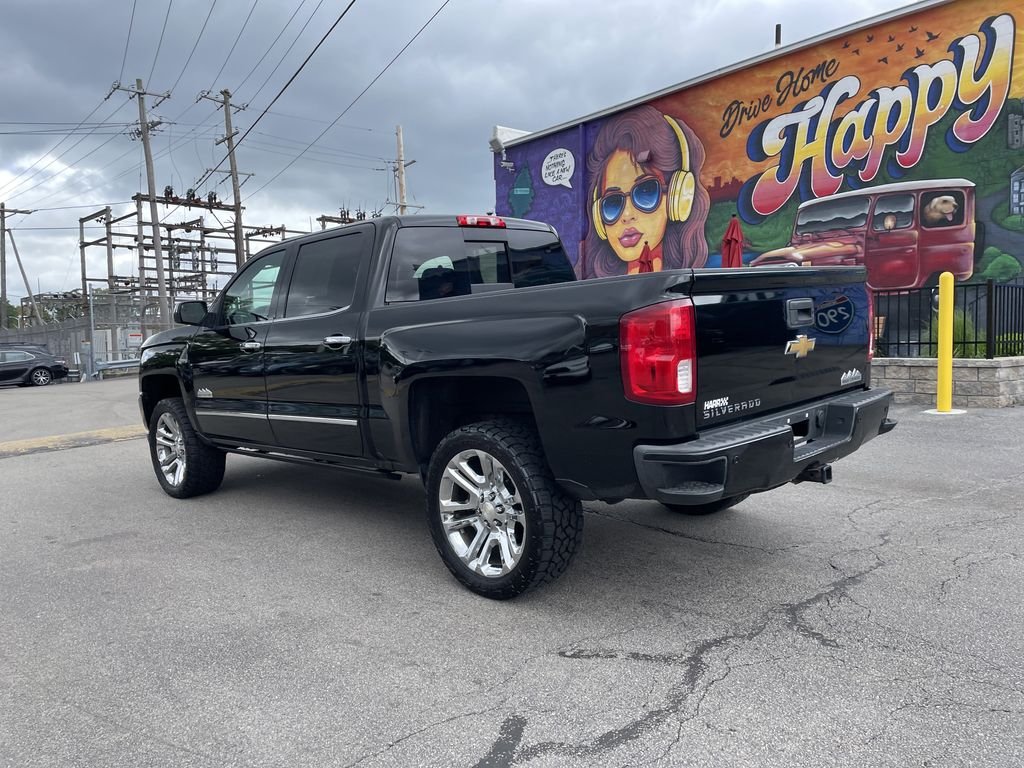 Used 2018 Black Chevrolet High Country image 3