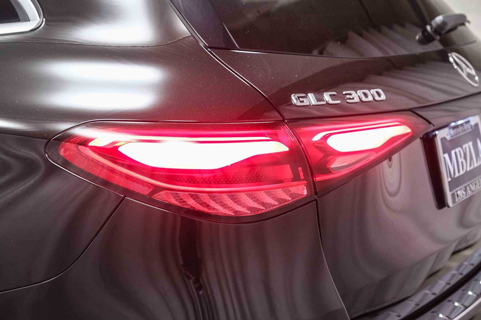 Certified Used 2023 Black Mercedes-Benz GLC 300 image 7