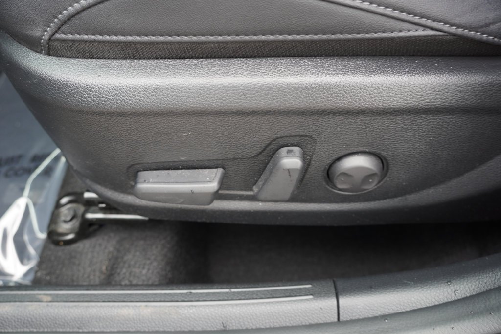 Used 2024 Gravity Gray Kia EX image 23