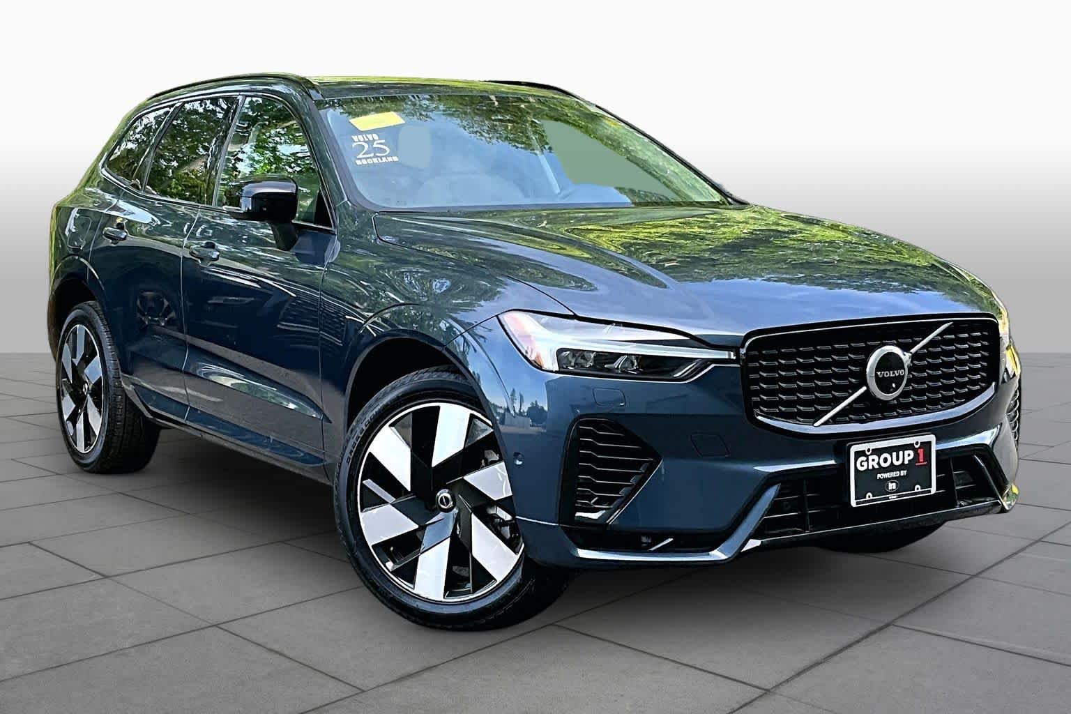 Certified Used 2025 Denim Blue Volvo Plus image 3