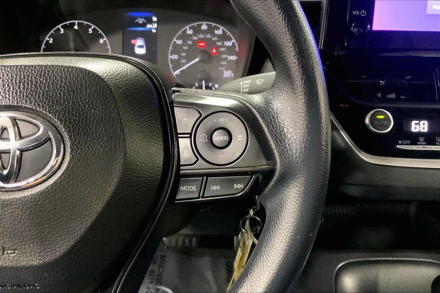 Used 2024 Wind Chill Pearl Toyota LE image 24