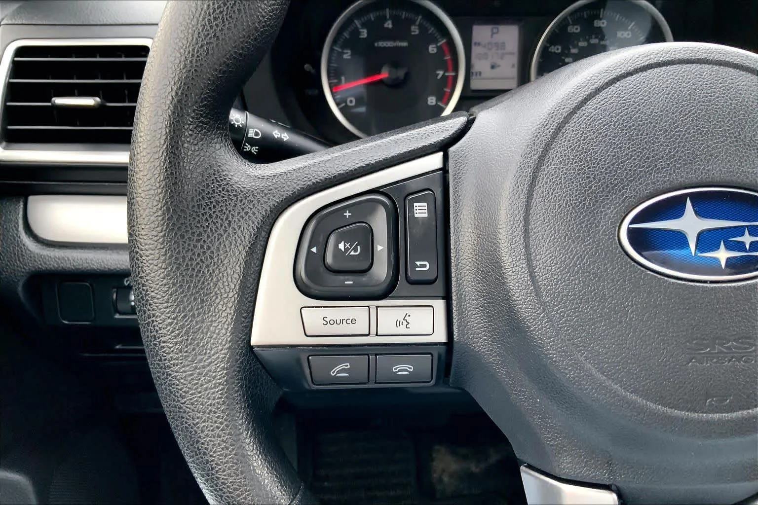 Used 2018 Crystal Black Silica Subaru Premium image 24