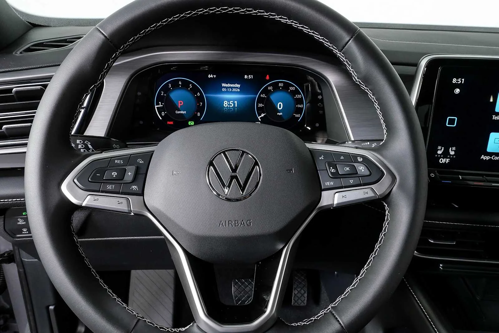 New 2026 Silver Mist Metallic Volkswagen 2.0T SE image 8