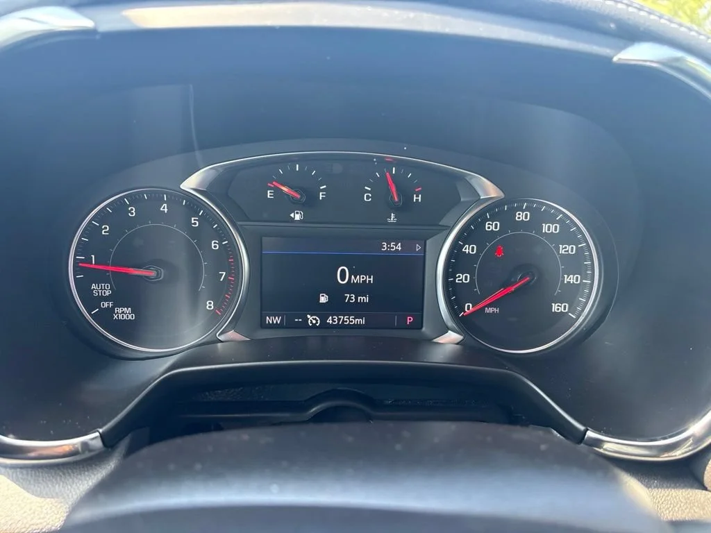 Used 2025 Black Chevrolet 2LT image 10