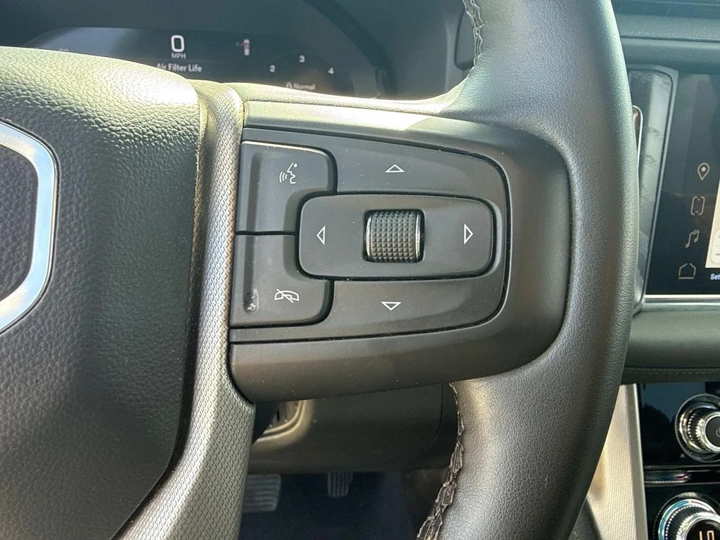 Used 2024 Silver GMC Denali image 30