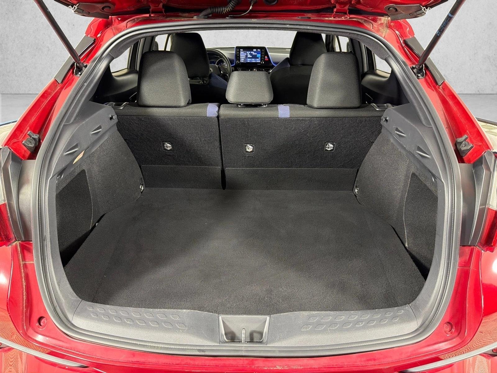 Used 2020 Supersonic Red Toyota XLE image 18
