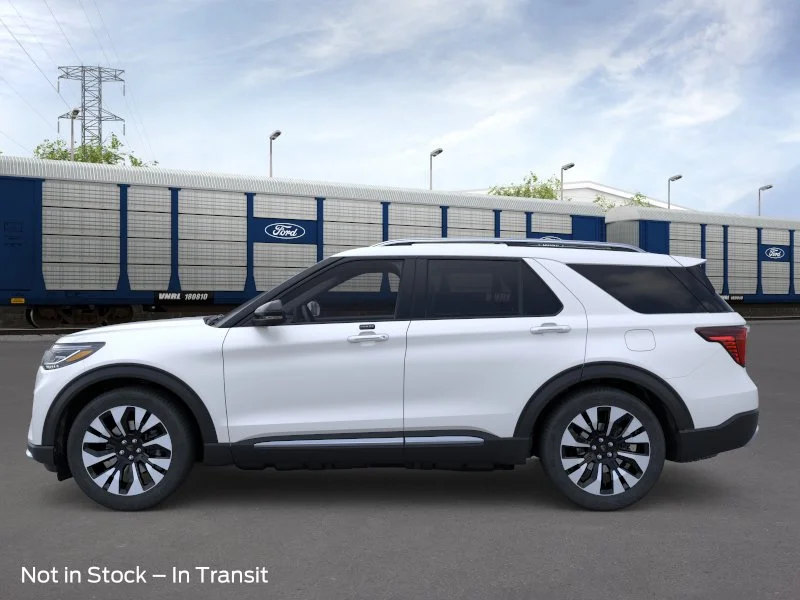 New 2026 Star White Metallic Tri-Coat Ford Platinum™ image 3