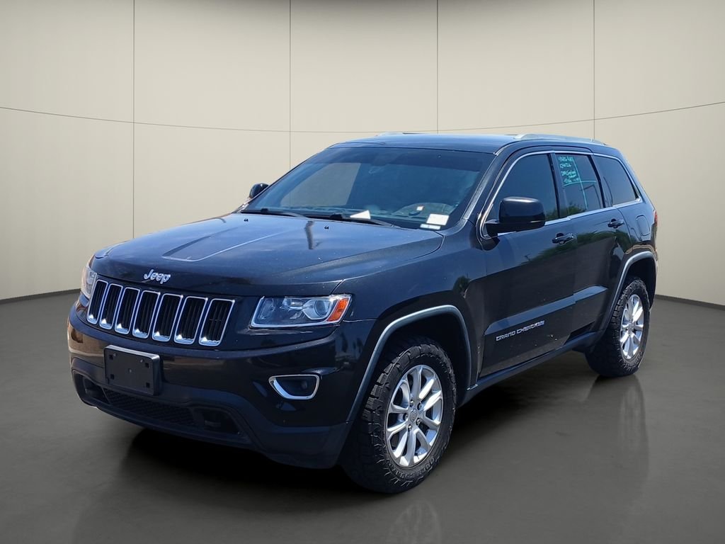 Used 2014 Black Jeep Laredo image 3