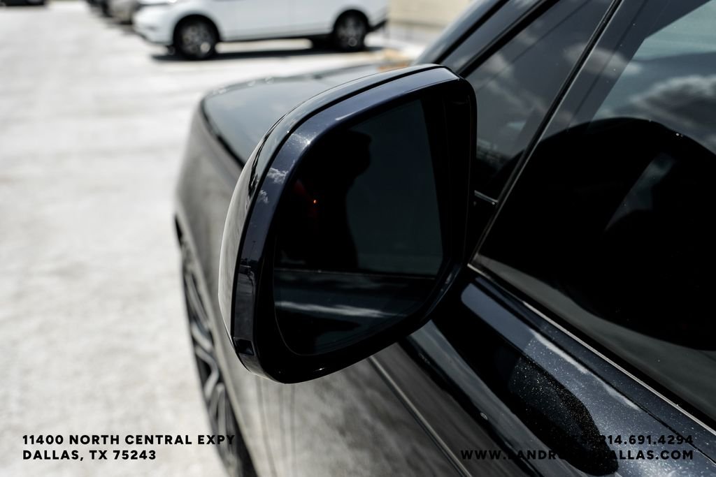 Used 2023 Santorini Black Metallic Land Rover SE image 47