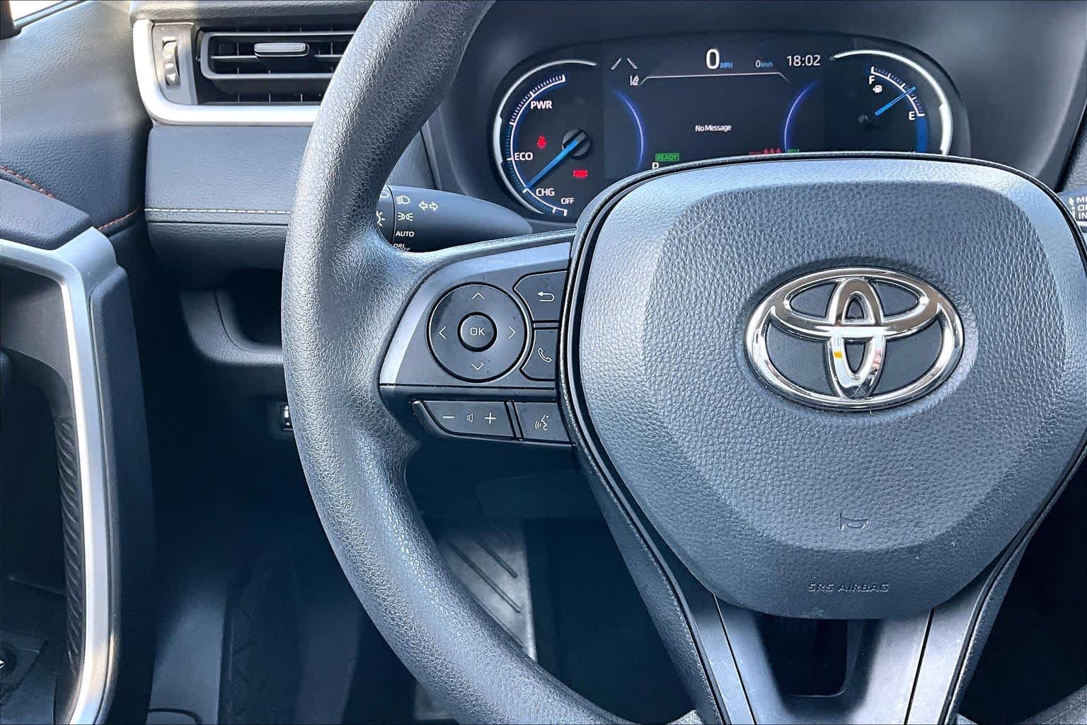 Used 2025 Ice Cap Toyota Hybrid XLE image 23