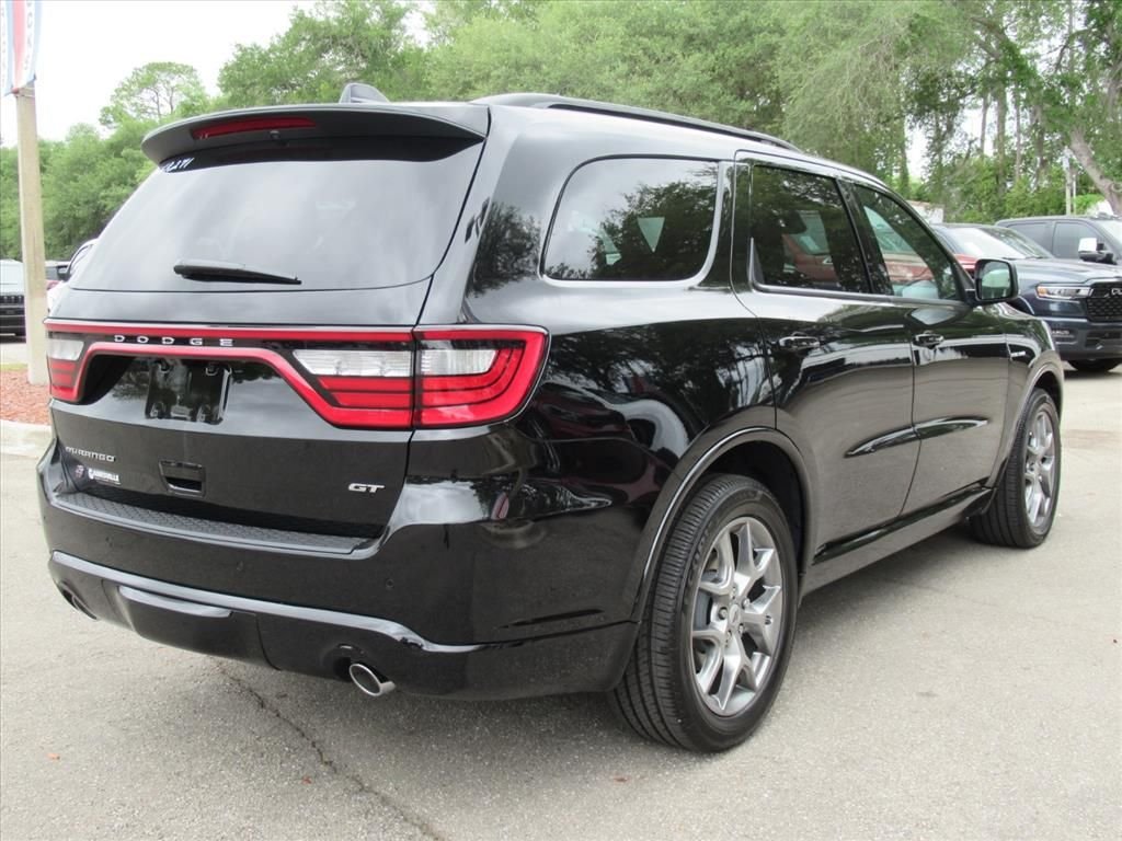 New 2026 Diamond Black Clear-Coat Exterior Paint Dodge GT Plus HEMI V8 image 7