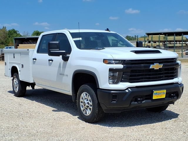 New 2026 Summit White Chevrolet WT image 3