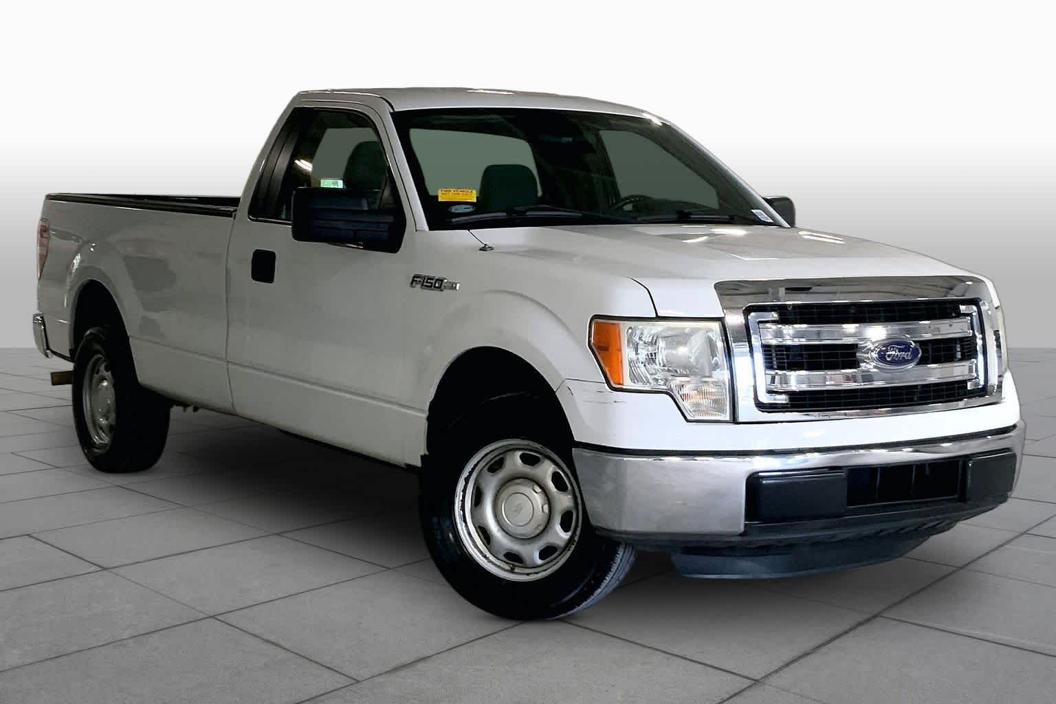 Used 2014 Oxford White Ford XL image 2