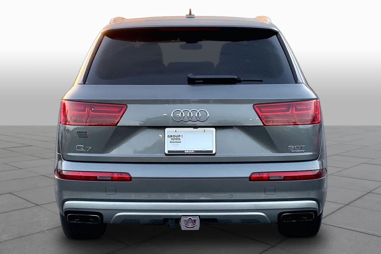 Used 2018  Audi Prestige image 5