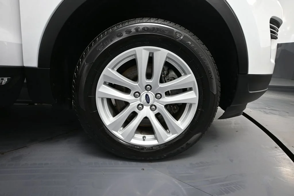 Used 2019 White Ford XLT image 11
