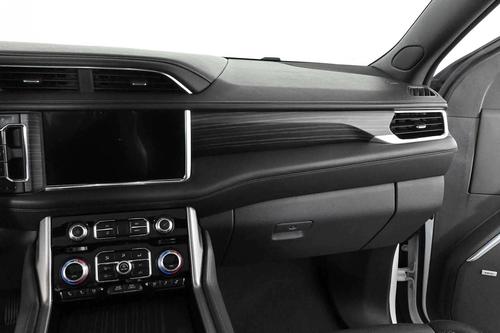 Used 2023 Summit White GMC Denali image 19
