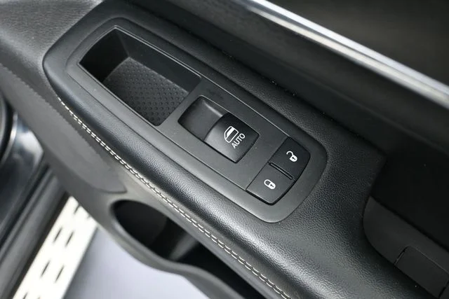 Used 2017 Black Jeep Limited image 43