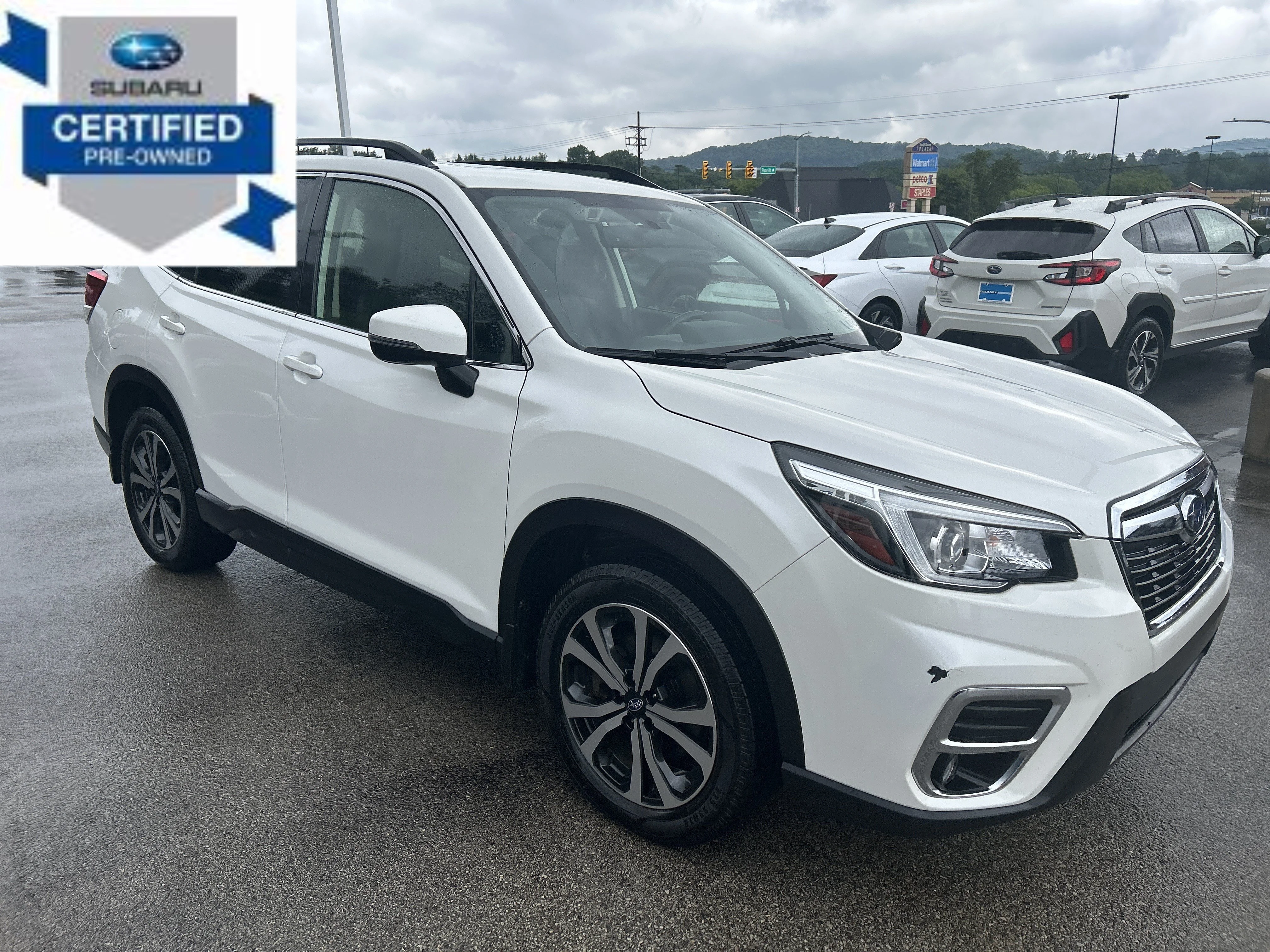 Used 2019 Crystal White Pearl Subaru Limited image 1