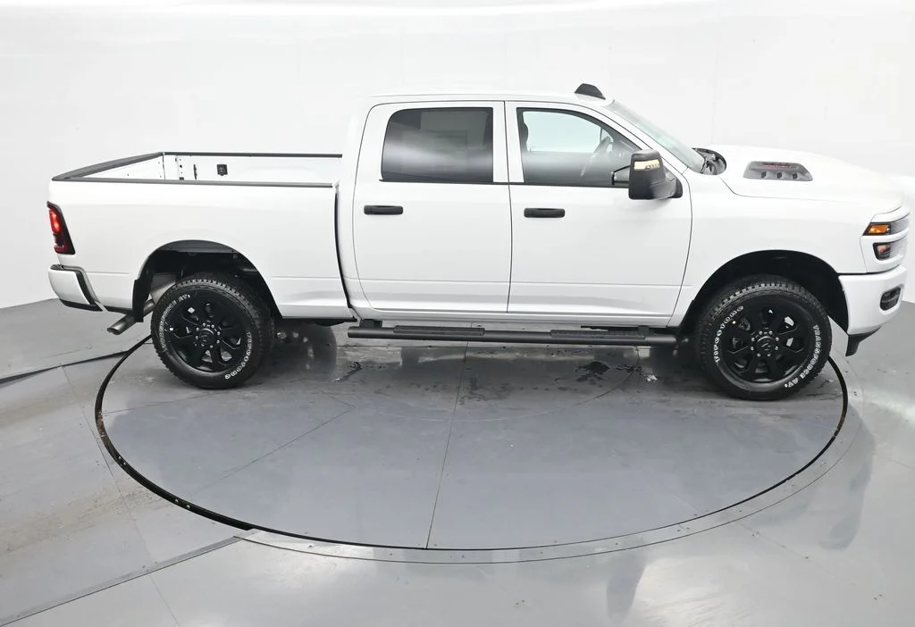 New 2026 Bright White Clear-Coat Exterior Paint RAM  image 29