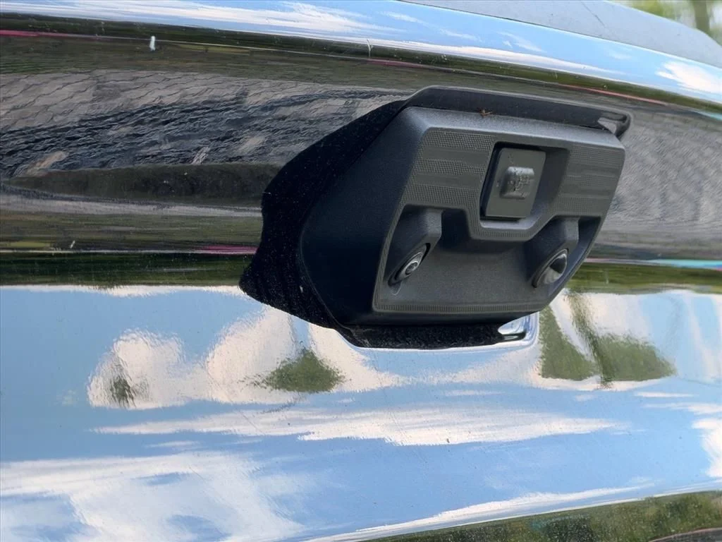 Used 2022 Black Chevrolet LT image 13