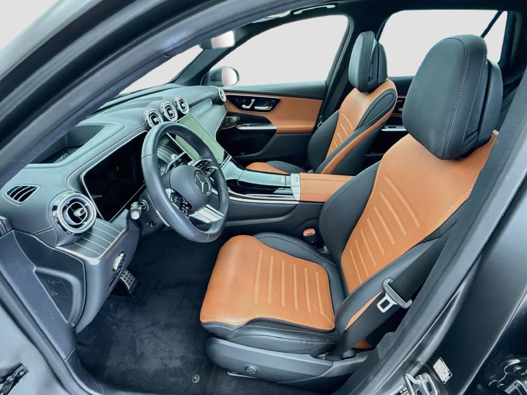 Certified Used 2026 Grey Mercedes-Benz GLC 300 image 18