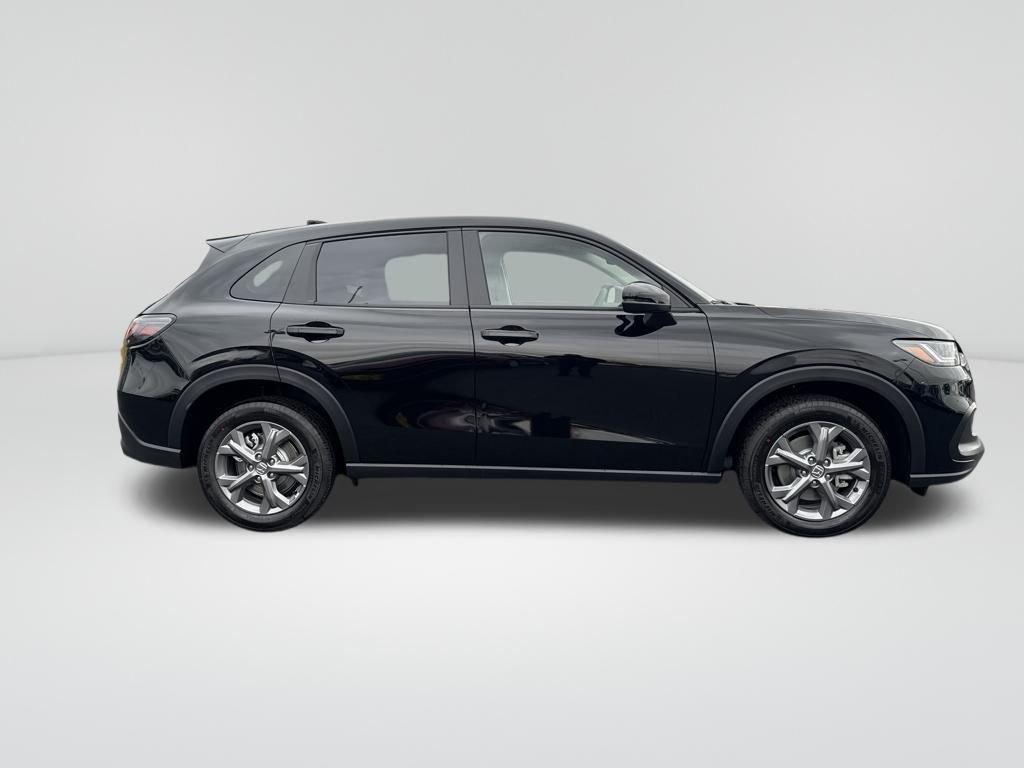 2026 Honda HR-V LX photo 4