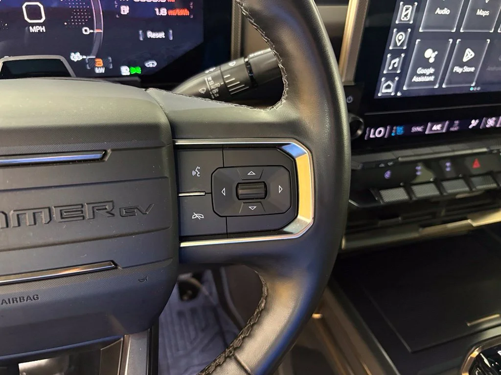 Used 2024 Green GMC 3X image 26