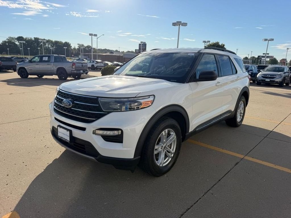 Used 2020 Star White Metallic Tri-Coat Ford XLT image 7
