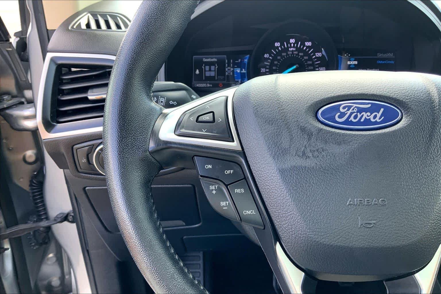 Used 2024 Iconic Silver Ford SEL image 24