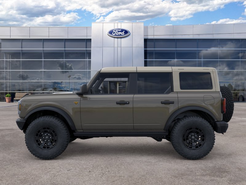 New 2026 Marsh Gray Ford Badlands image 3