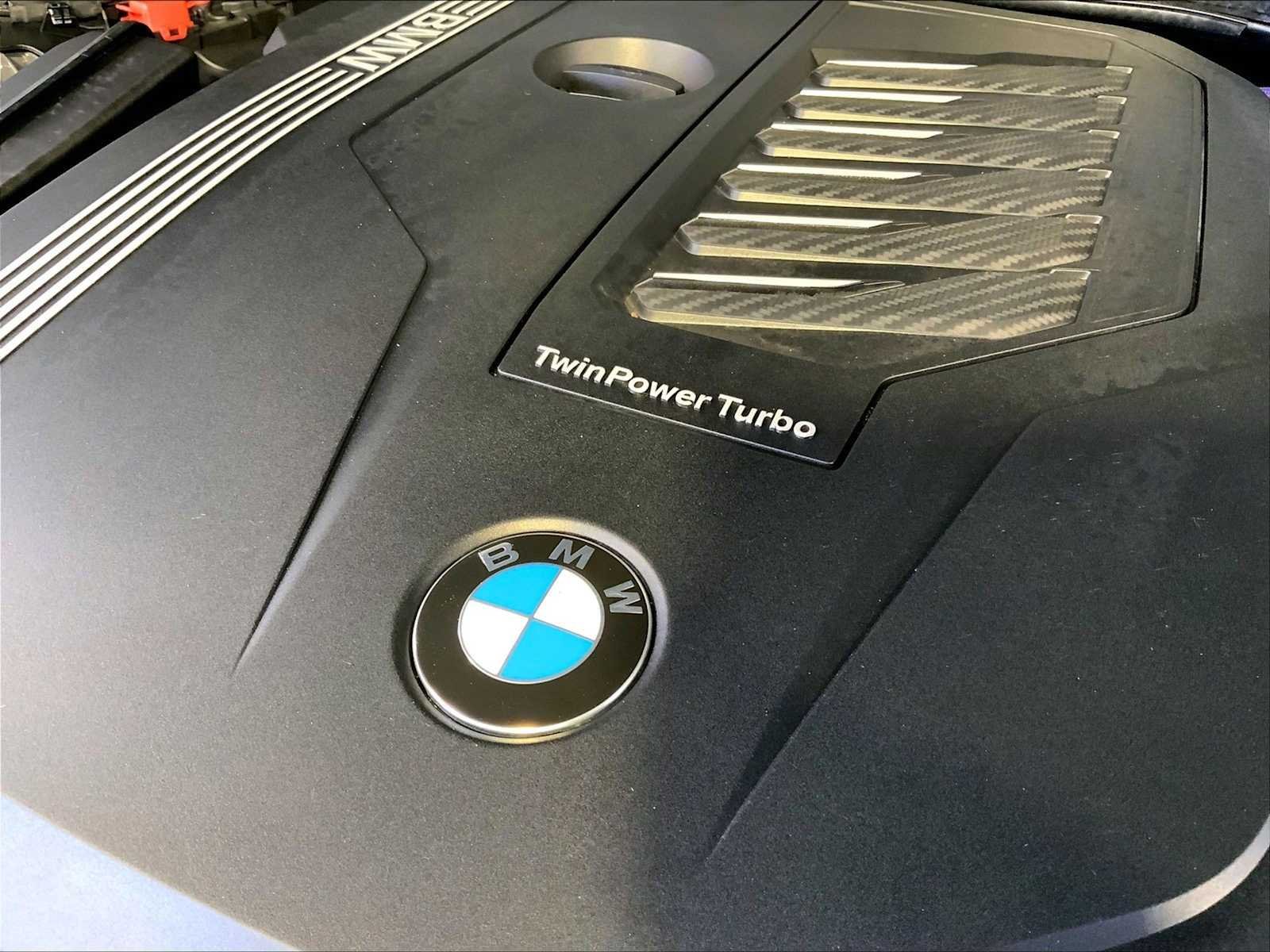 Used 2021 Bernina Grey Amber Effect Metallic BMW 540i xDrive image 33